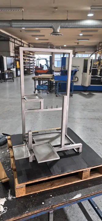Cadru sudat din inox, baza unei mese sau a unui stand la comandă